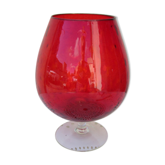 Vase red vintage