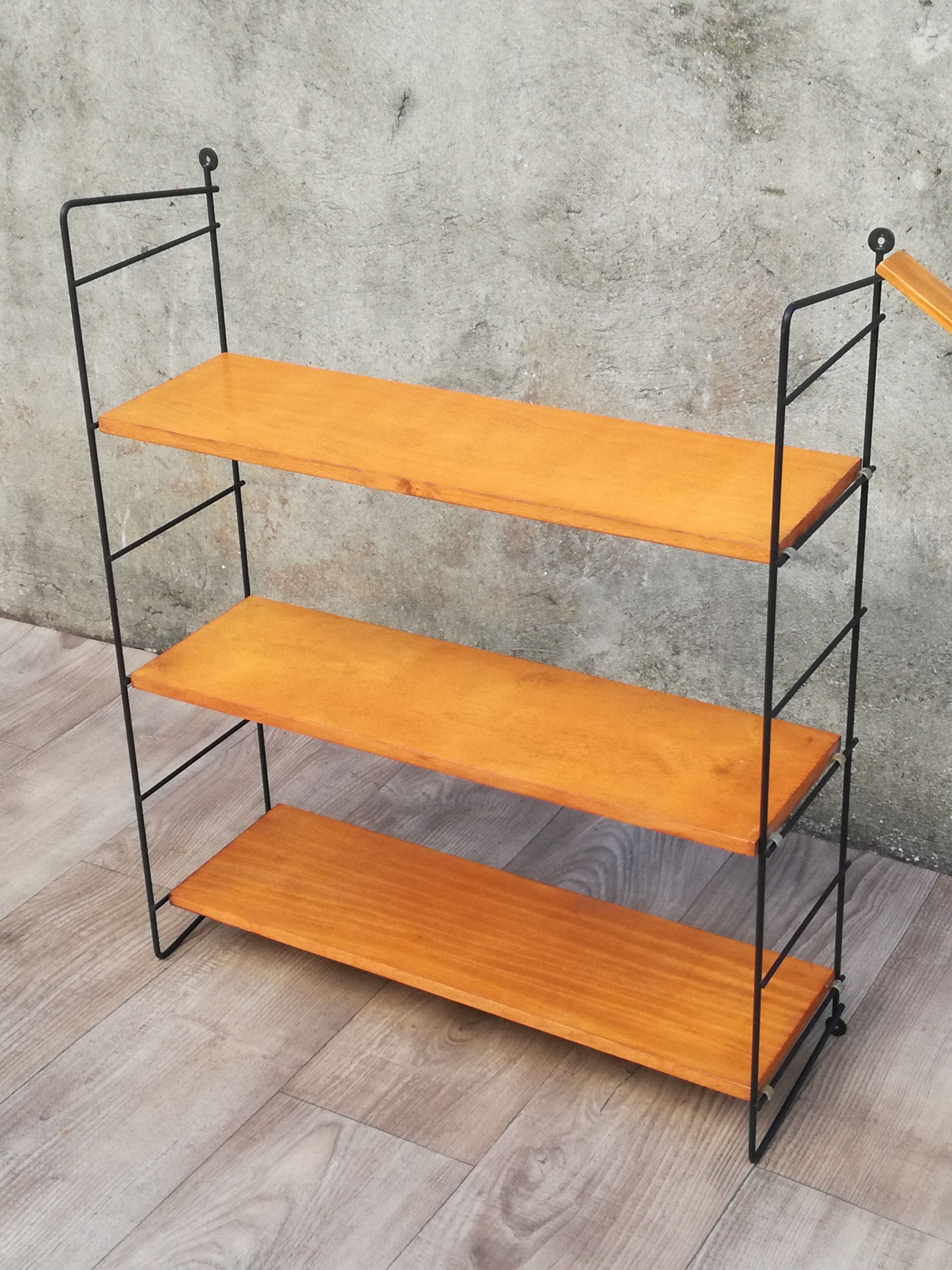 String modular wall shelf