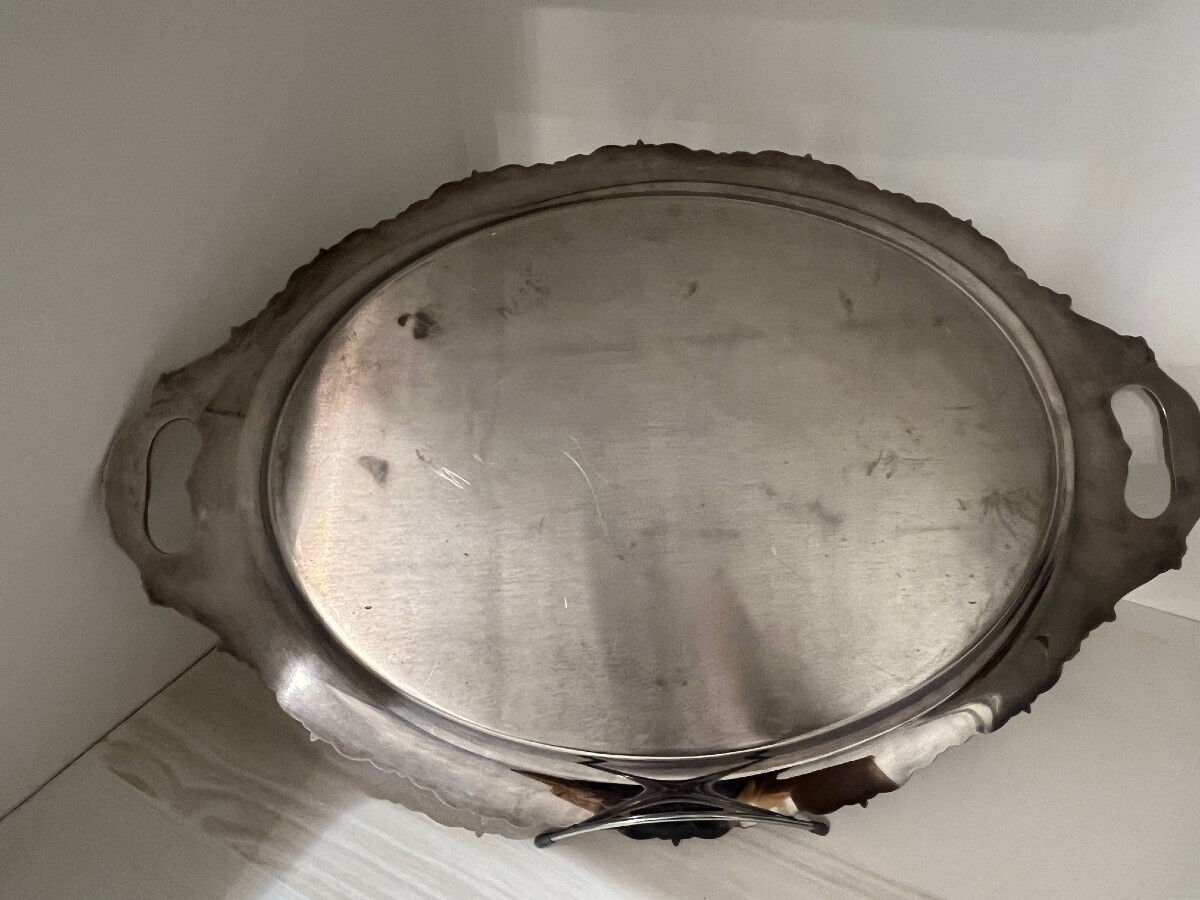 Large silver-plated metal tray from the 1900s.