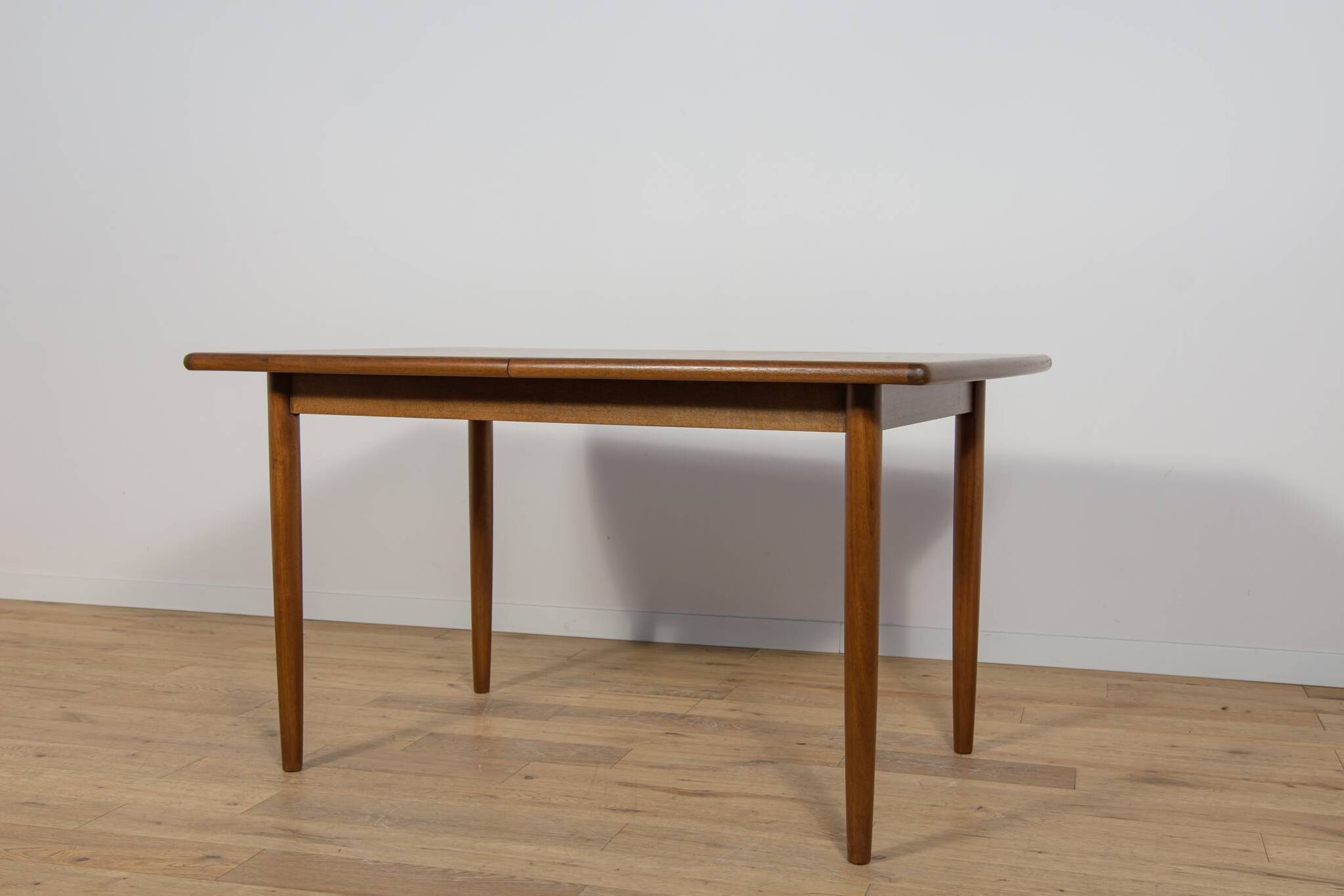 Table à manger rectangulaire extensible du milieu du siècle de Meredew, Royaume-Uni