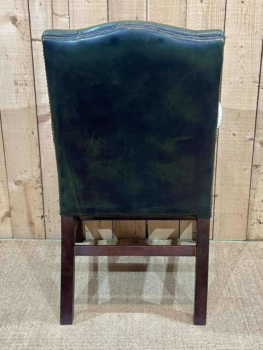 English Chesterfield armchair from the 70s