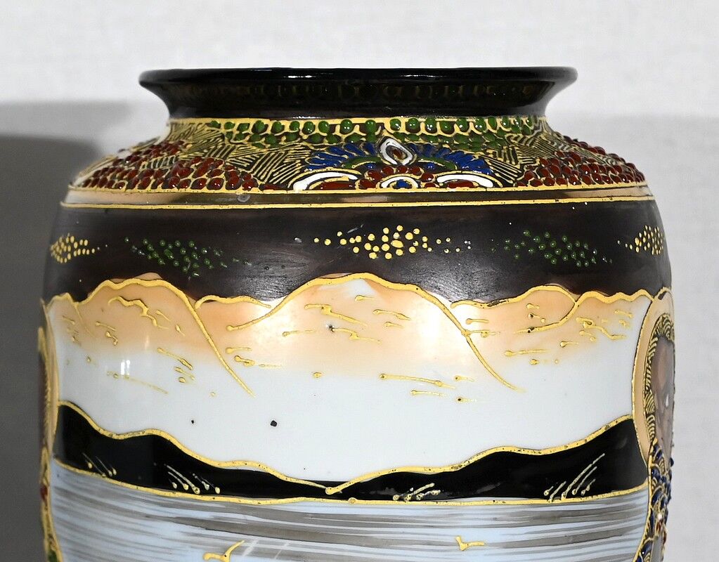 Pair of satsuma vases in japanese porcelain – early twentieth