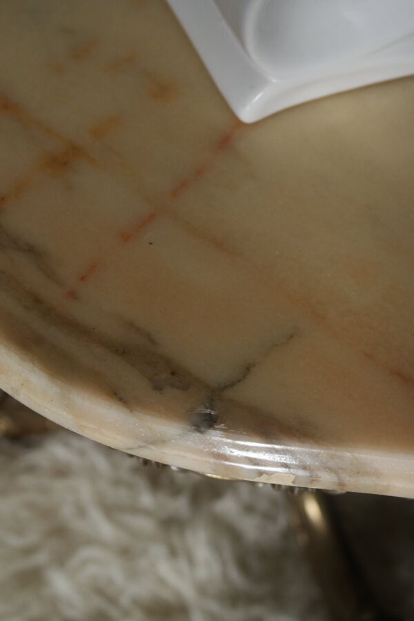 Table basse en laiton et onyx