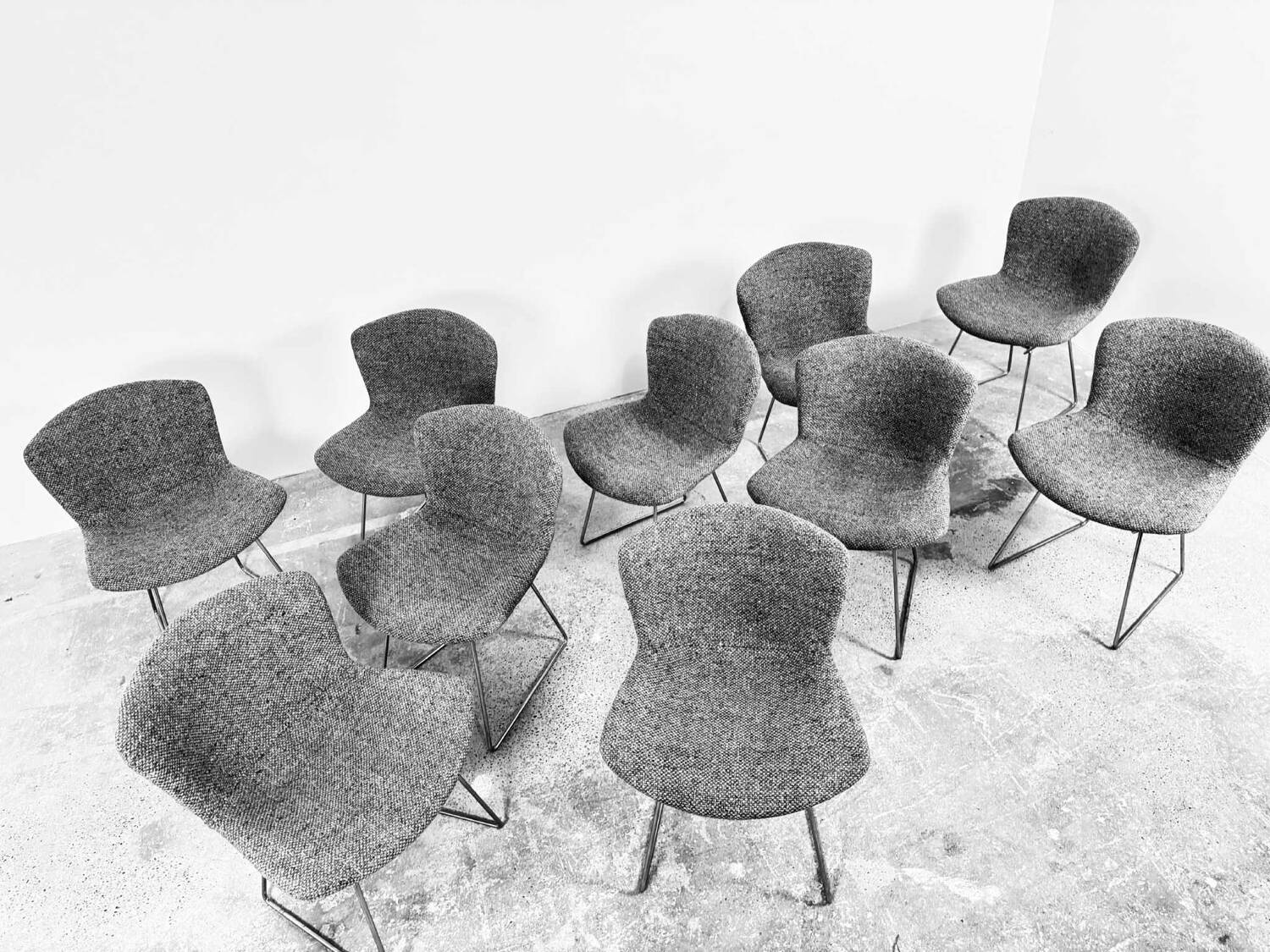 Set of 10 Wire chairs by Harry Bertoia for Knoll