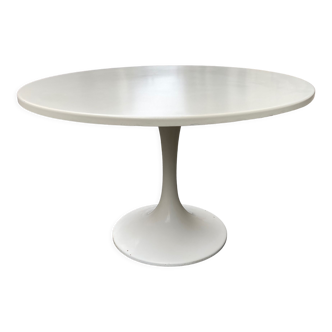 Tulip table 1970