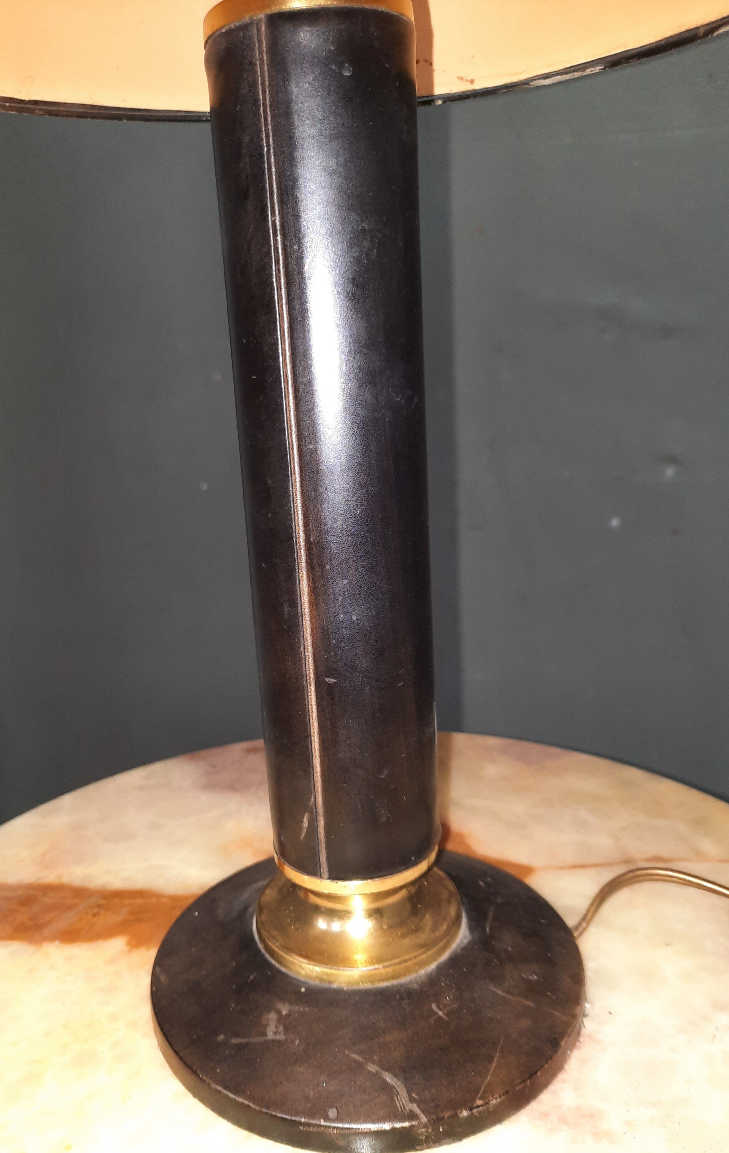 Lampe de burreau gainée cuir