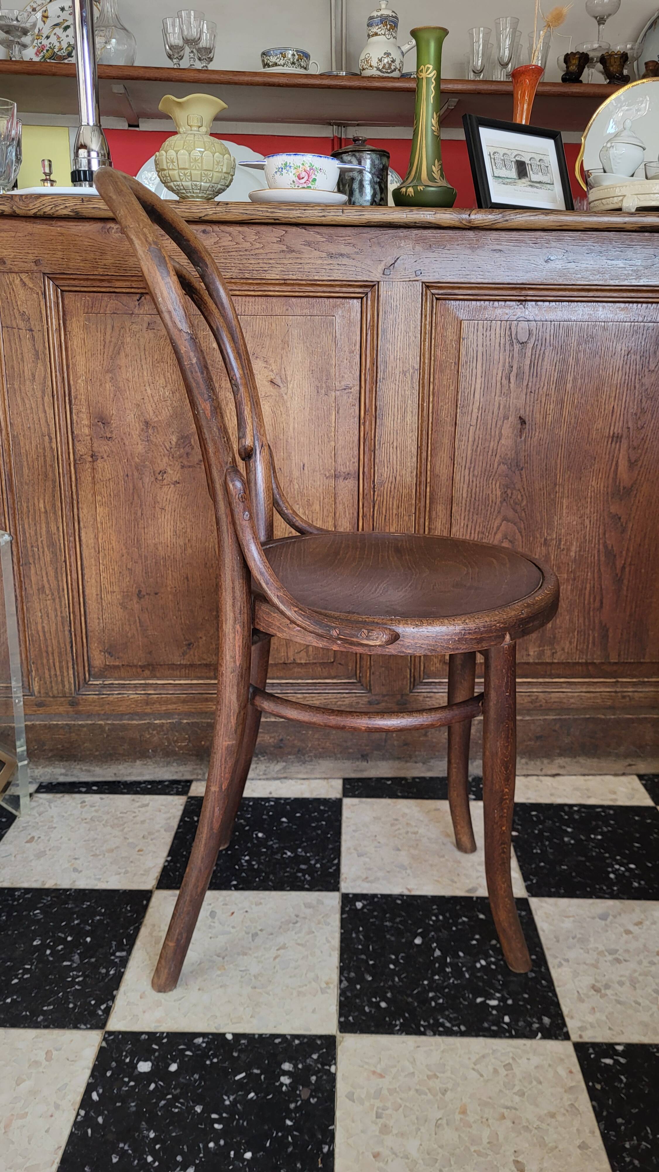 Mundus bistro chair