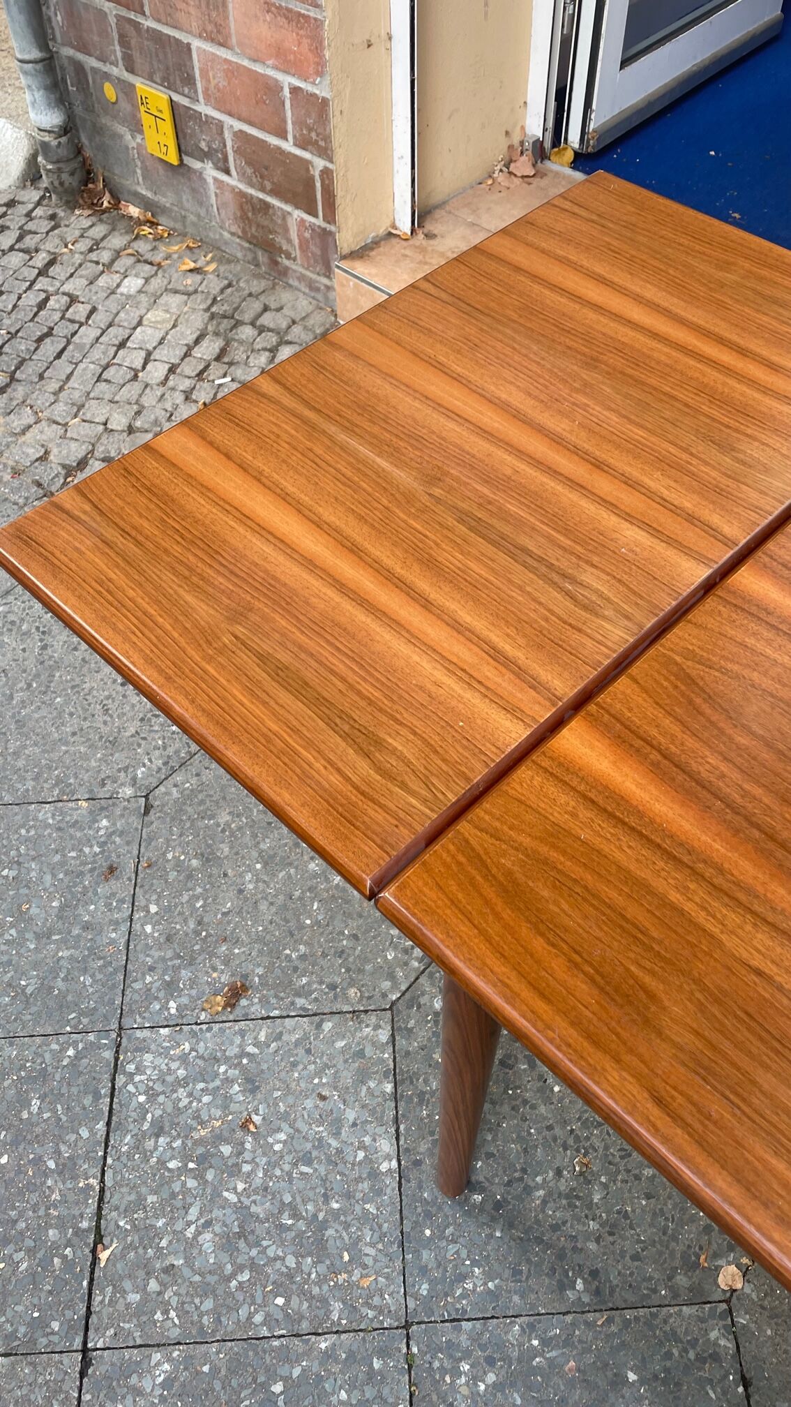 Vintage dining table from the 60s in extendable teak