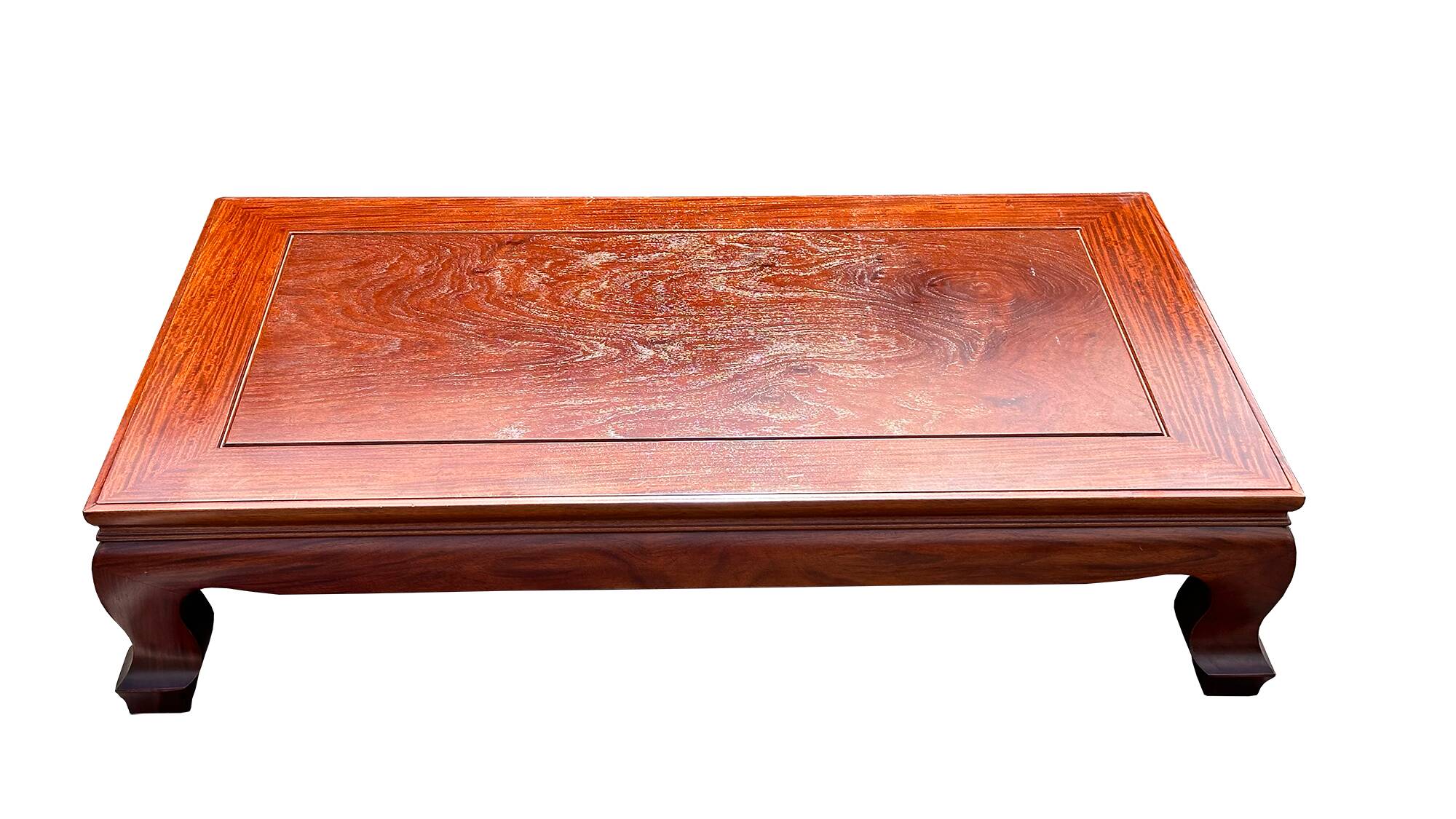 table in natural varnished quince wood