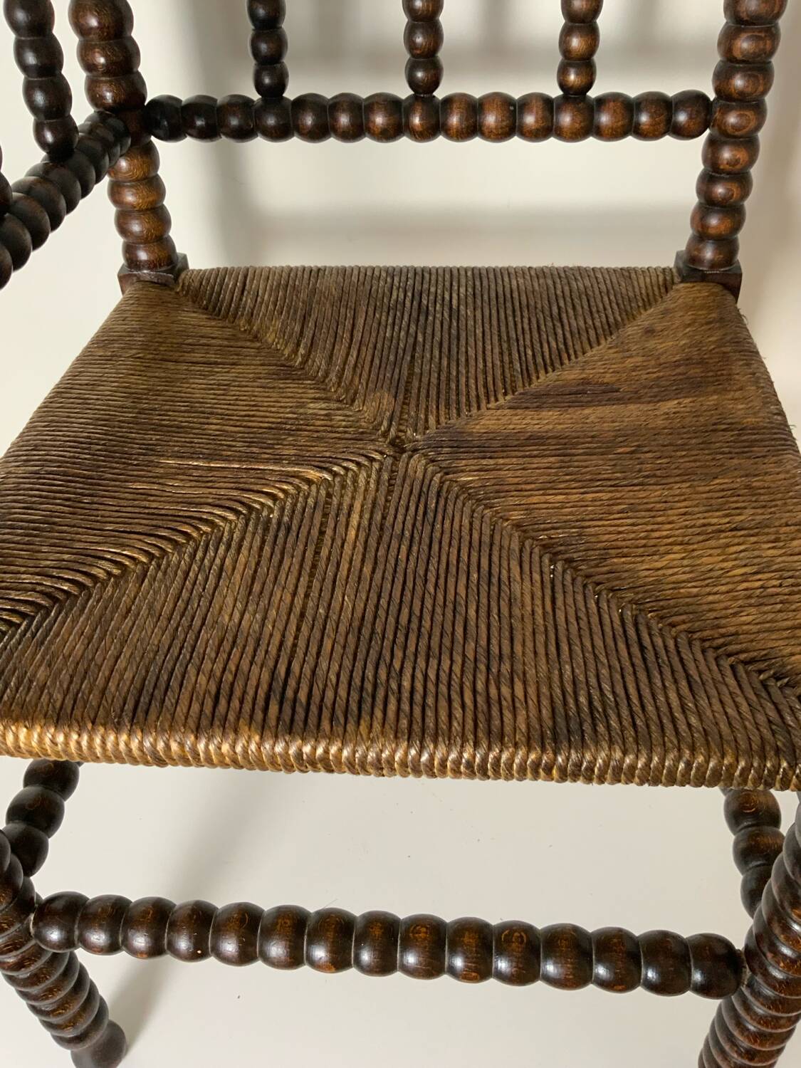 Chaise d’angle perlée
