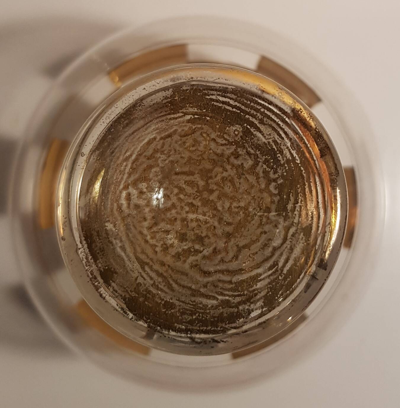 Alcohol decanter