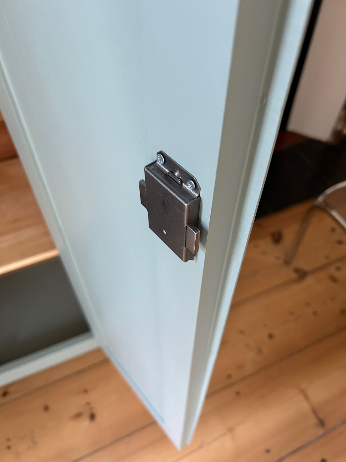 Parisian Wardrobe (renovated)