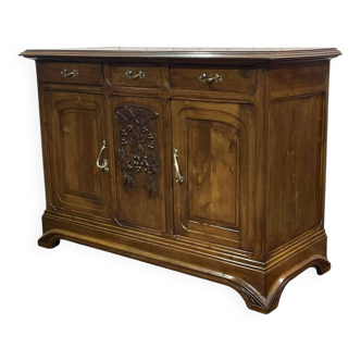Art Nouveau enfilade in walnut from the early 20th century.