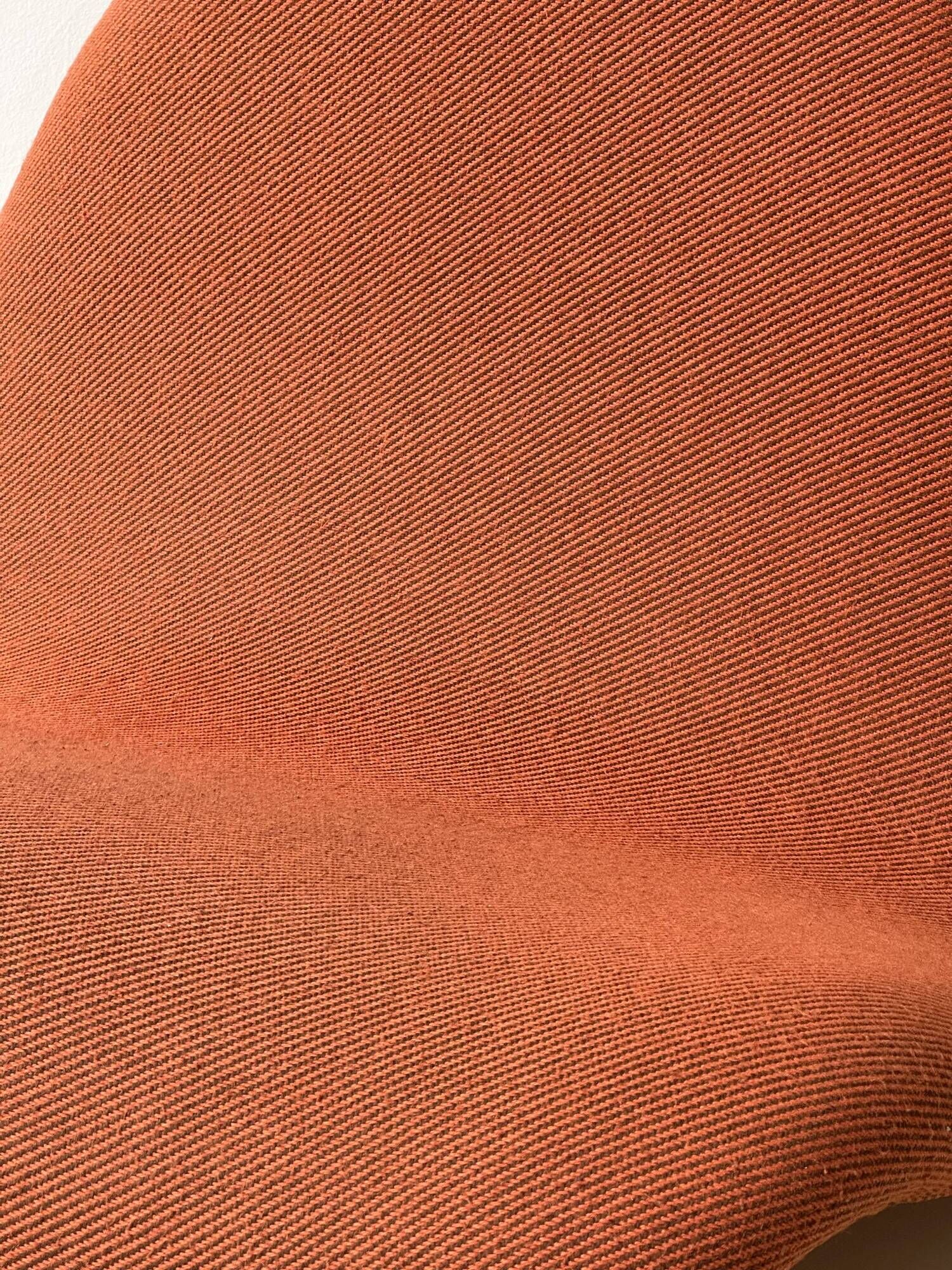 Armchair model 577 "Langue" or "Tongue" by Pierre Paulin, edition Artifort 70s