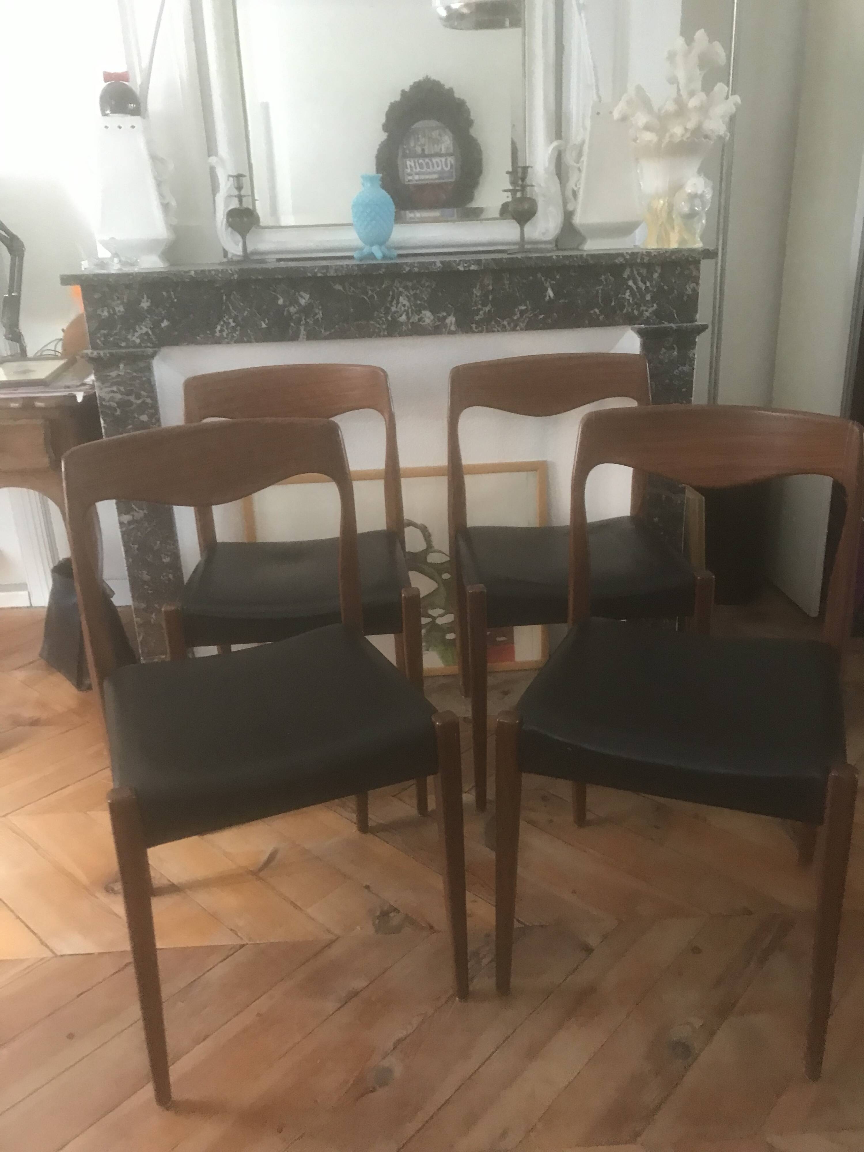 Set of 4 Scandinavian chairs 1960