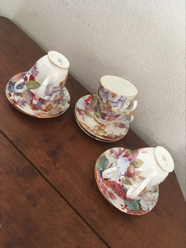 Coffee service in porcelain stamped Duchess