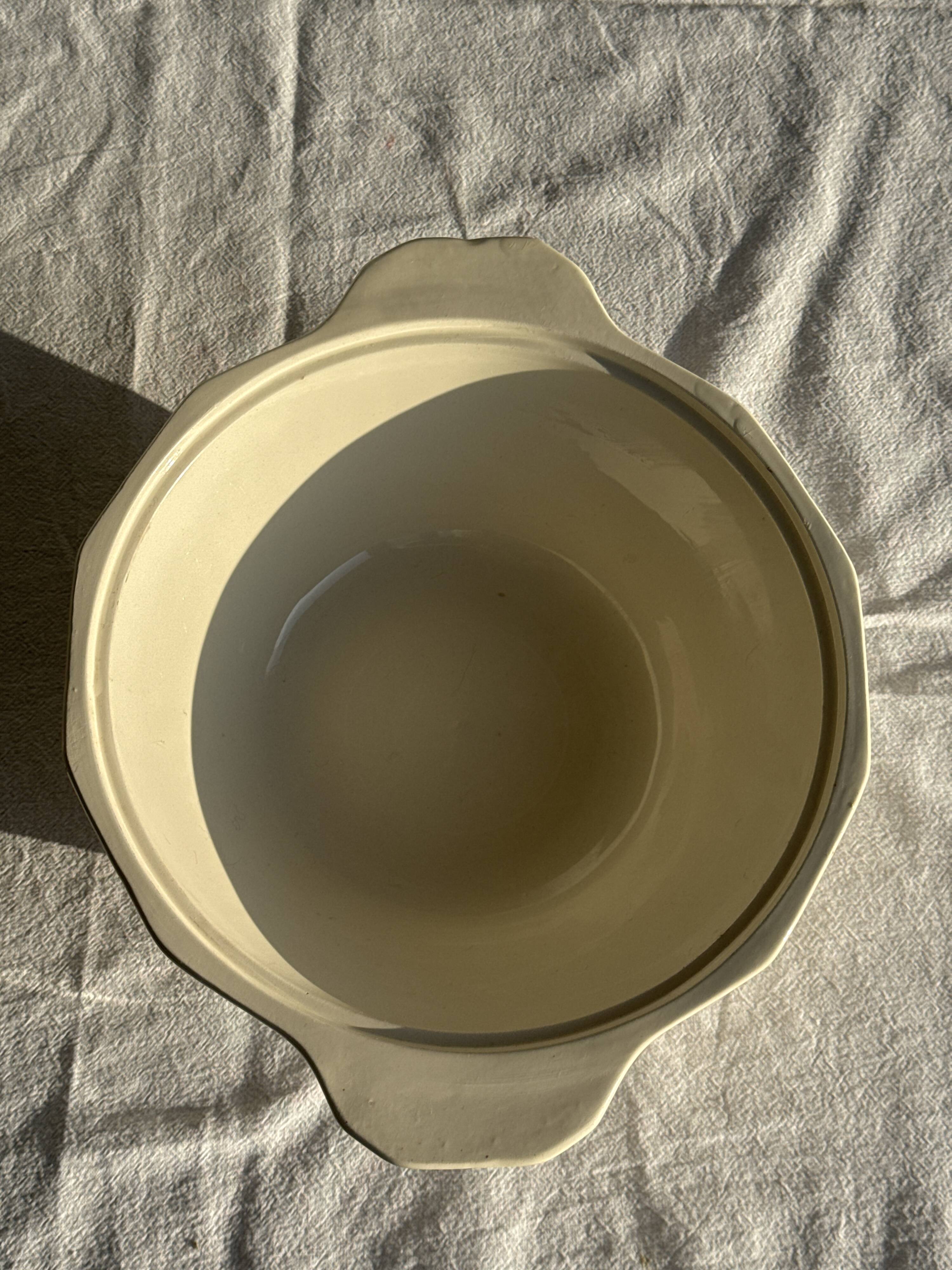 Antique Sarreguemines soup tureen with lid, rose pattern, D33 H28.