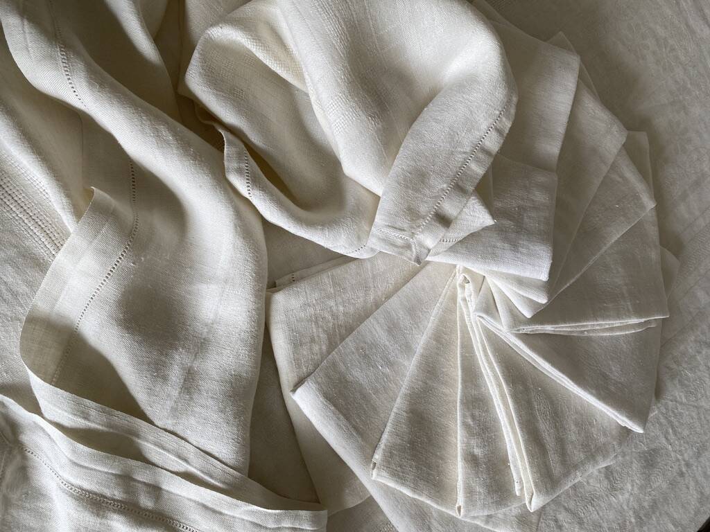 Antique damask tablecloth and its 10 napkins - 220x150 - Métis