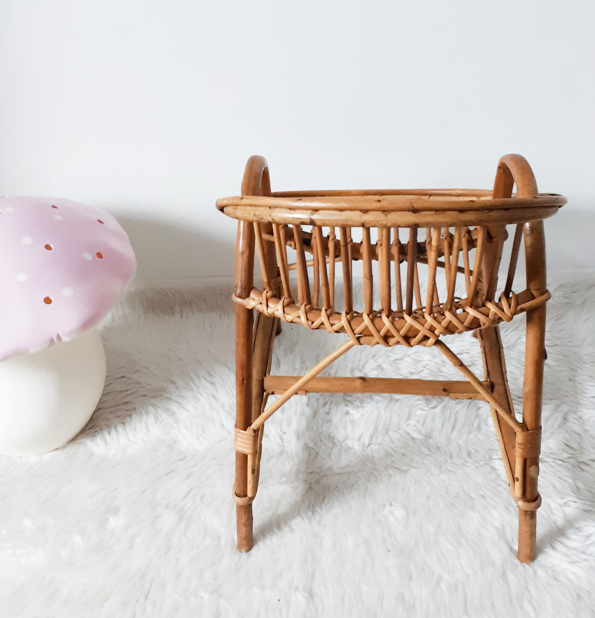 Child rattan basket armchair