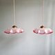 Paire de suspensions festonnées en verre satiné transparent et rose, années 1920-30