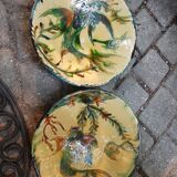 Pair of Puigdemont dishes