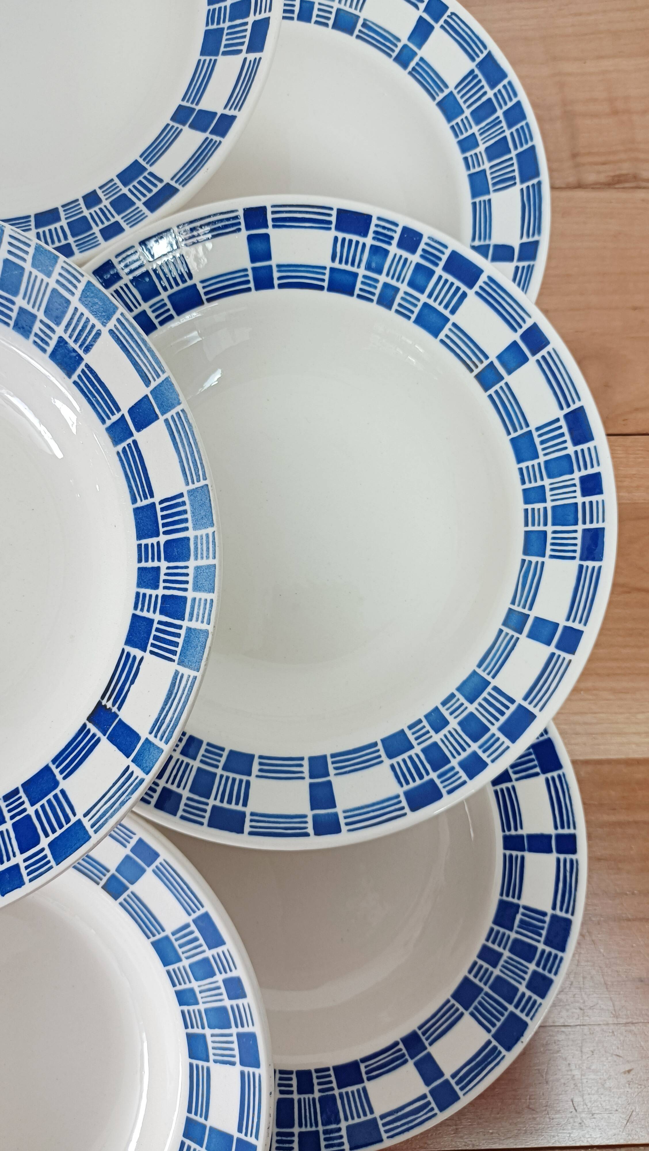 Lot de 9 assiettes creuses Badonviller modèle Nil