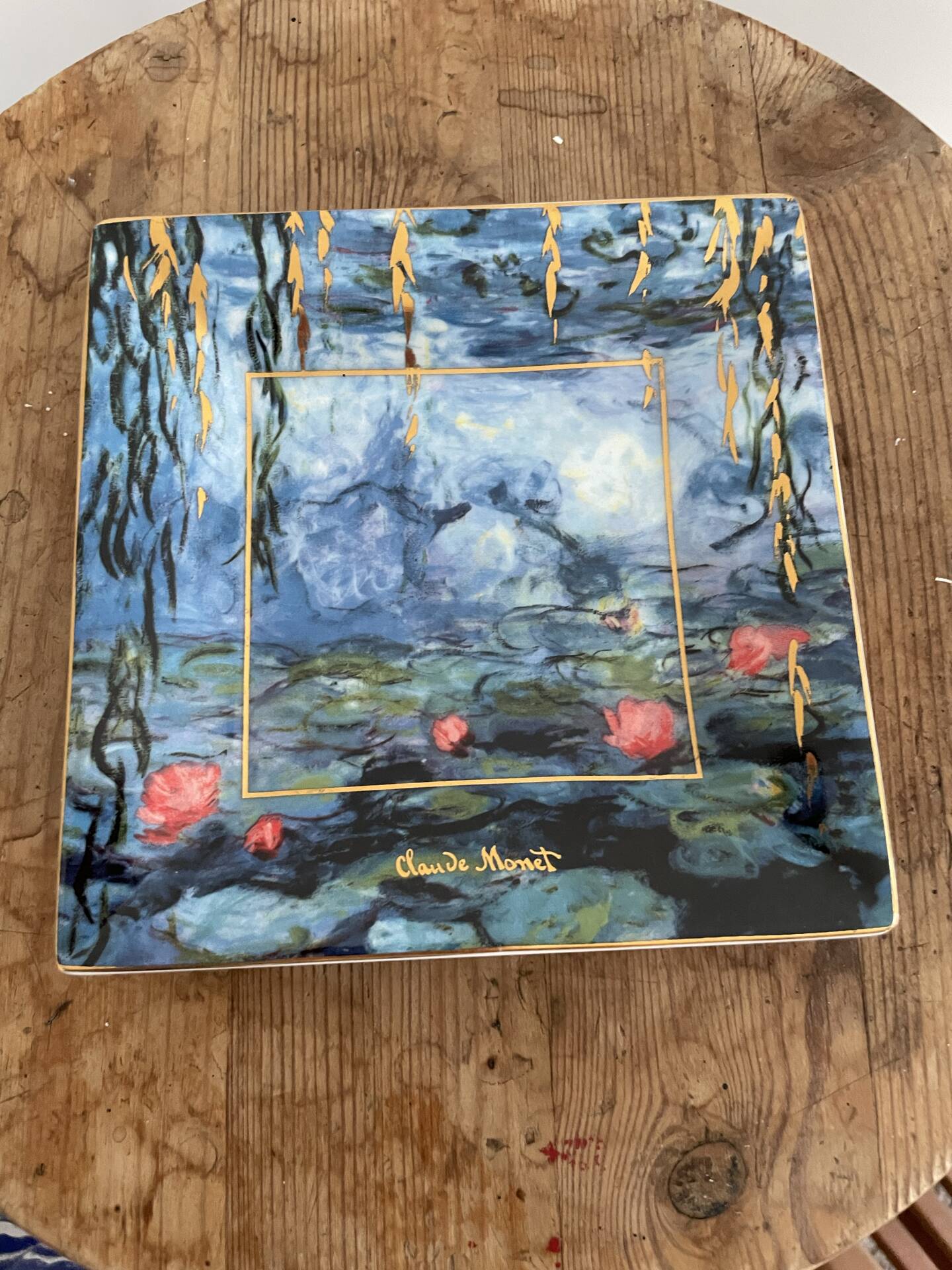 Catch-all tray