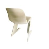 Kangaroo or Z chair
