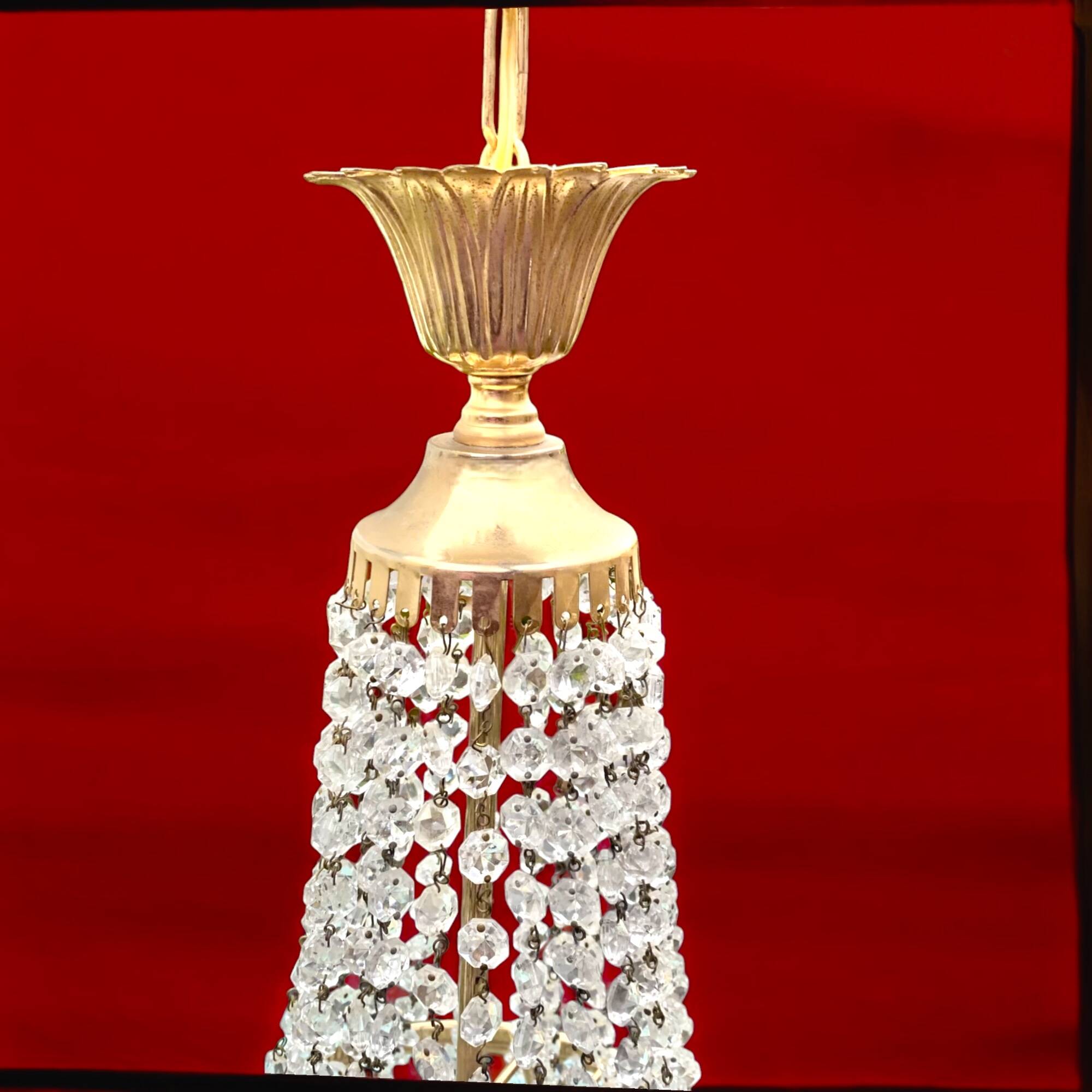 Hot air balloon pendant with glass tassels and gold frame