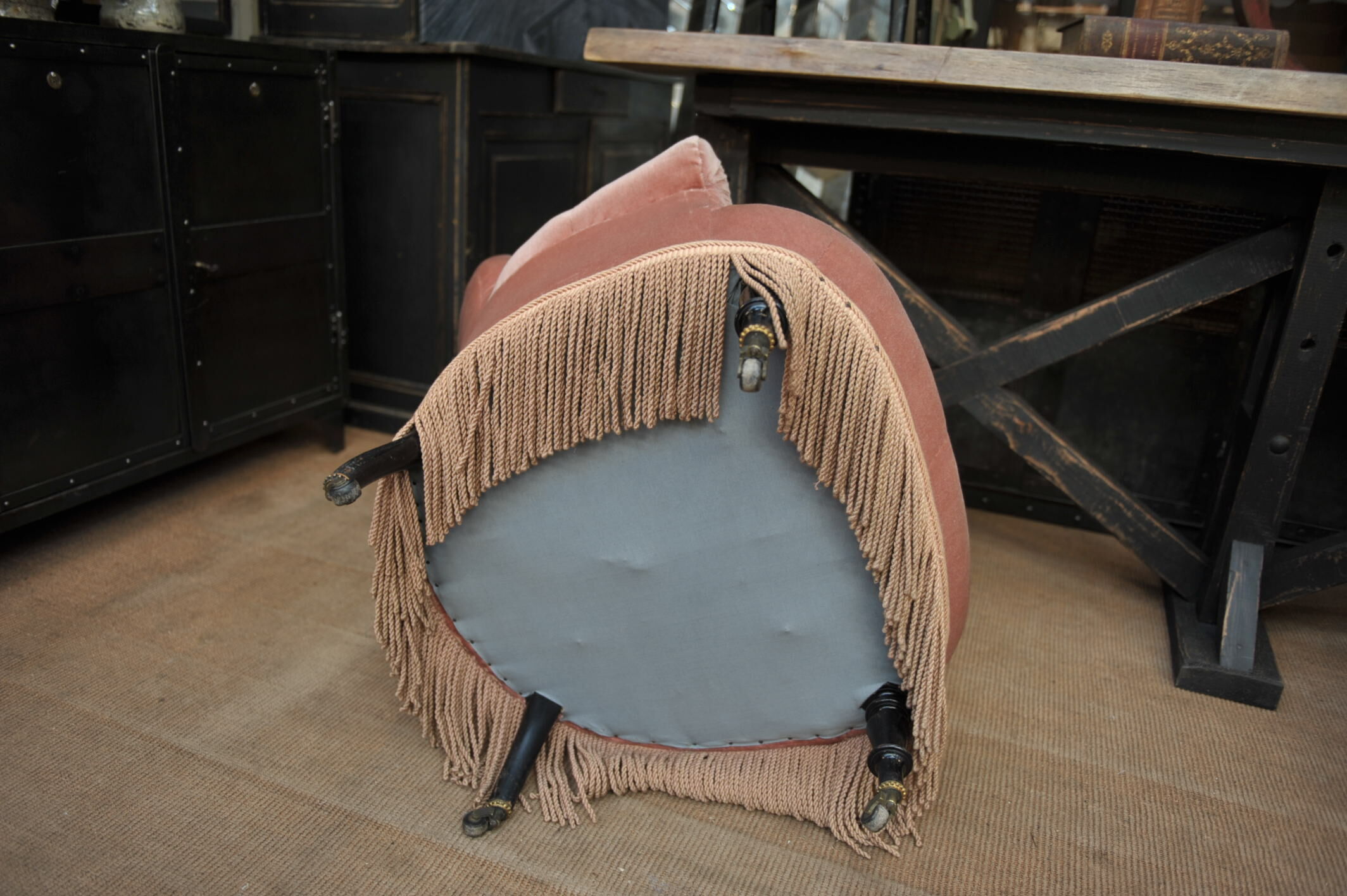 Former Napoleon lll toad chair in pink fabric on wheels