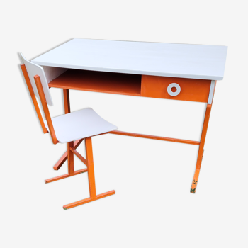 Bureau et chaise année 70