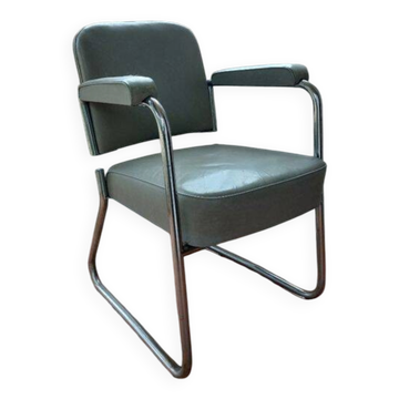 Roneo Pullman armchair