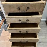 Solid oak chest of drawers