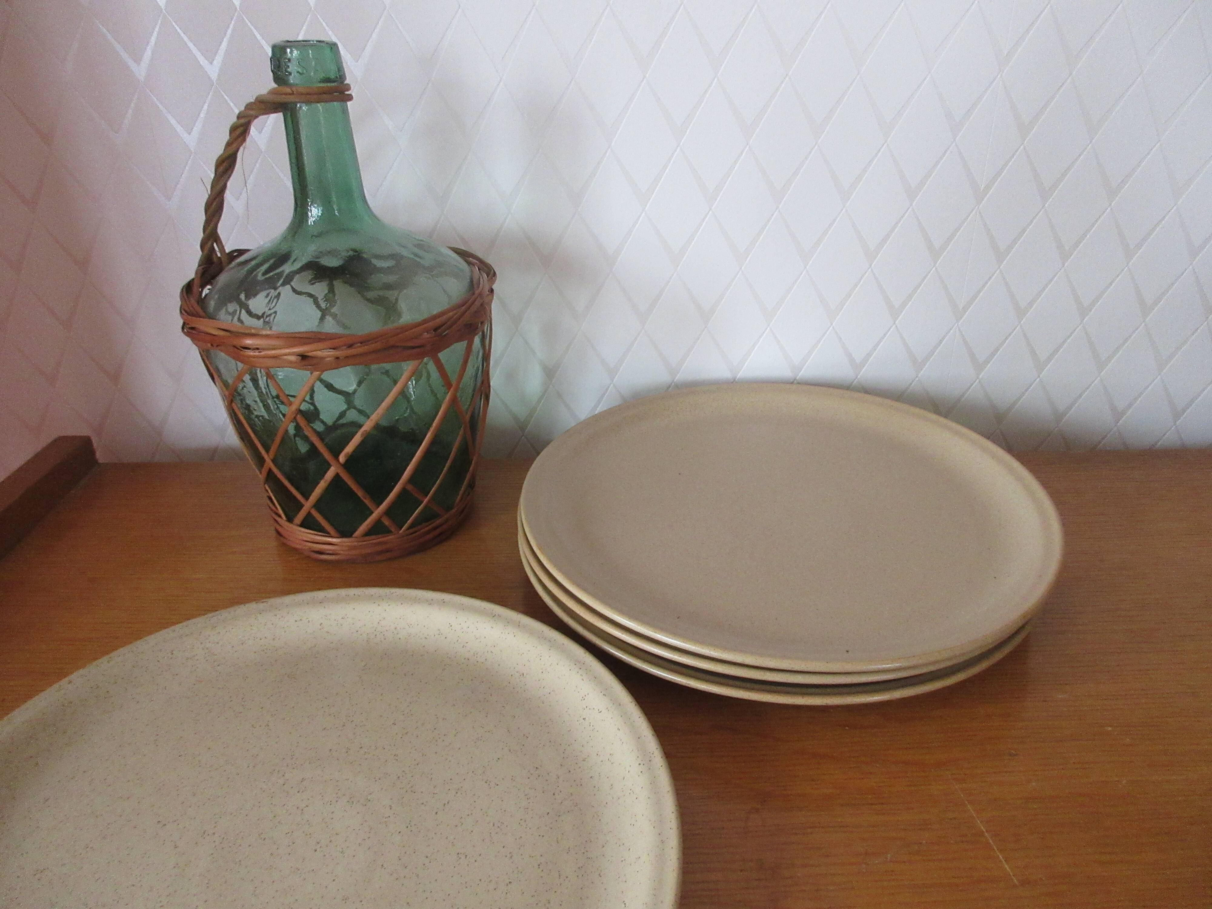 4 flat plates beige Jars France