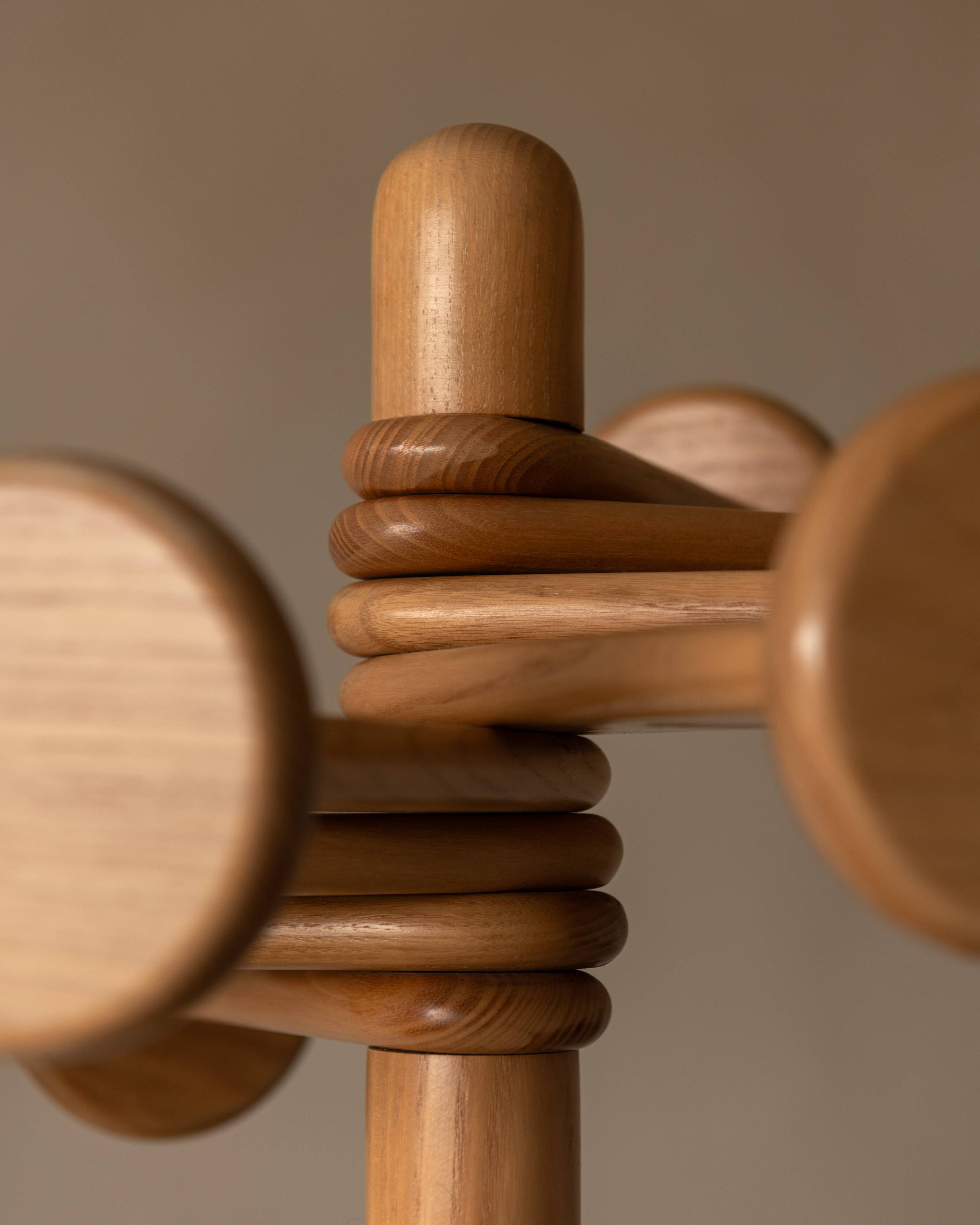 Porte-manteau vintage en bois Hank Loewenstein – porte-manteau sculptural des années 1970