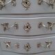Commode de style Louis XV, peinte
