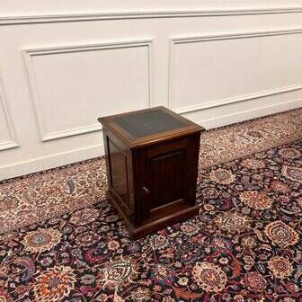 Commode anglaise classique