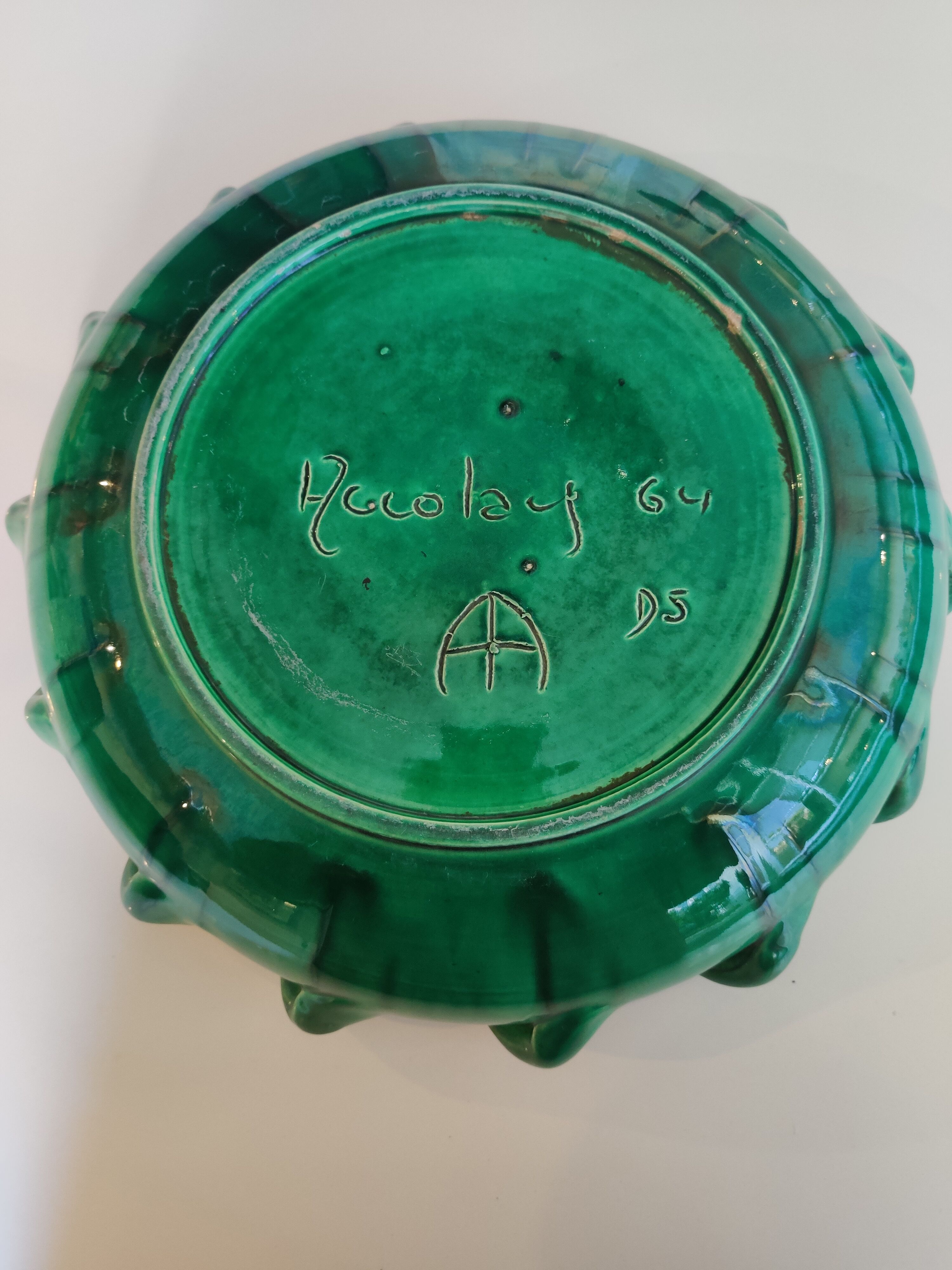 Cup of green ceramic Accolay