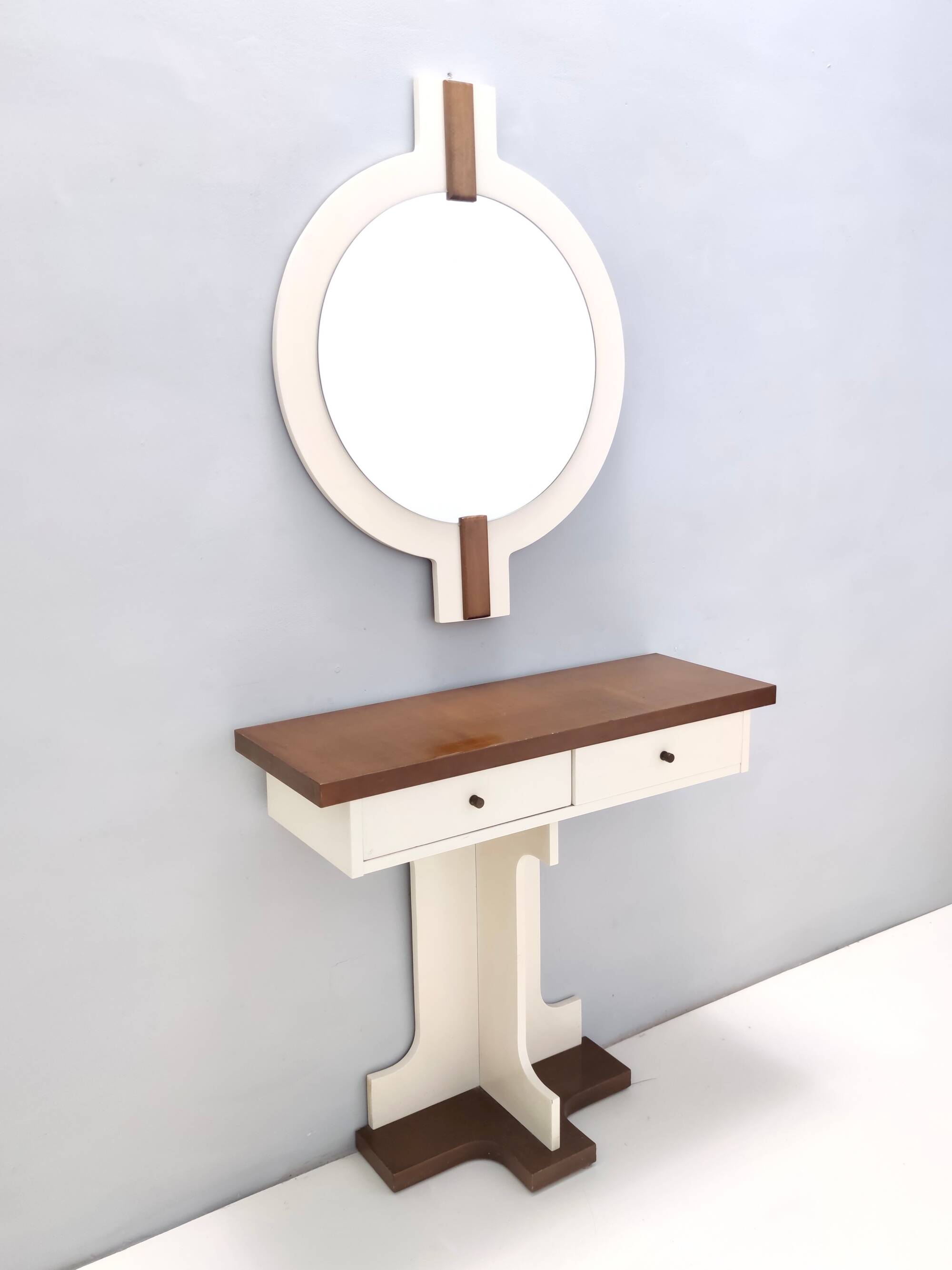 Miroir mural et console postmoderne en noyer laqué ivoire, Italie