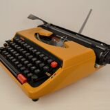 Brother deluxe 262tr mechanical typewriter - new tape