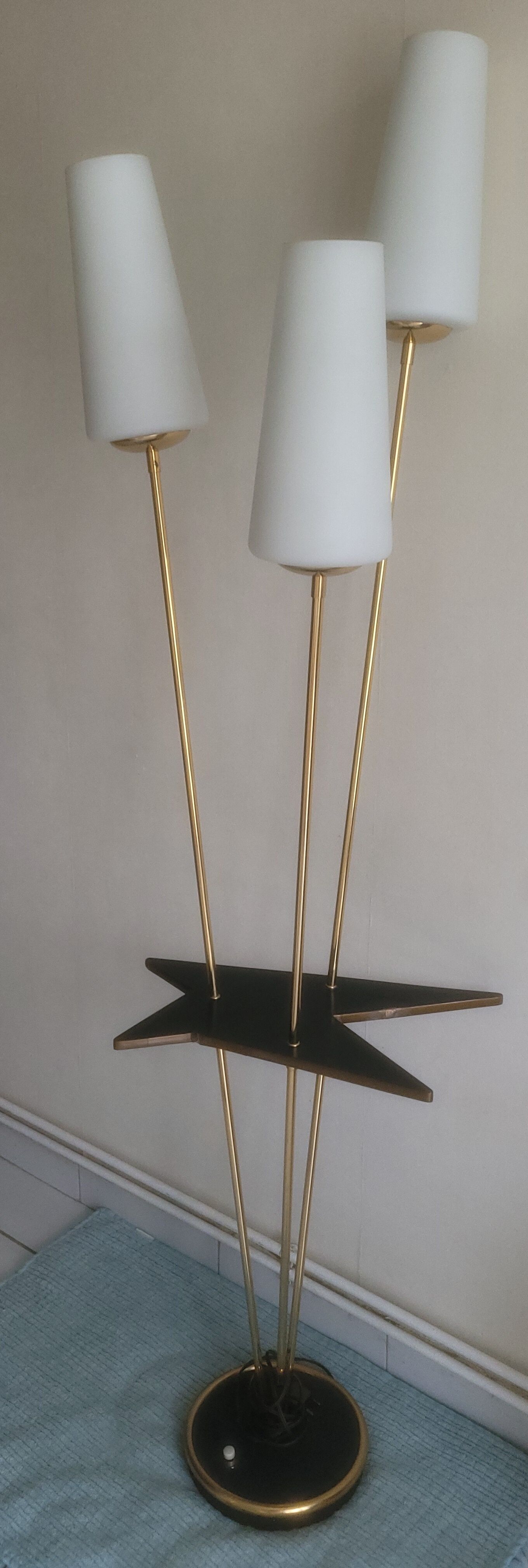 Vintage floor lamp 3 tulips and formica