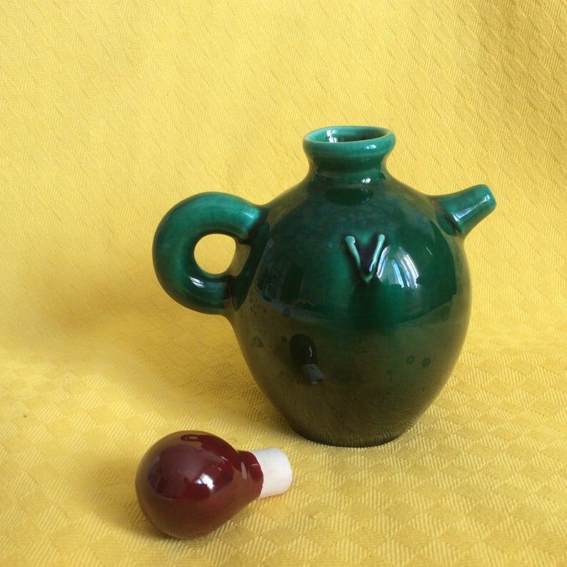 Cermal vinegar jug