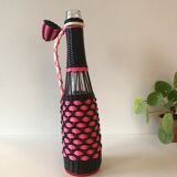Bottle pink and black scoubidou