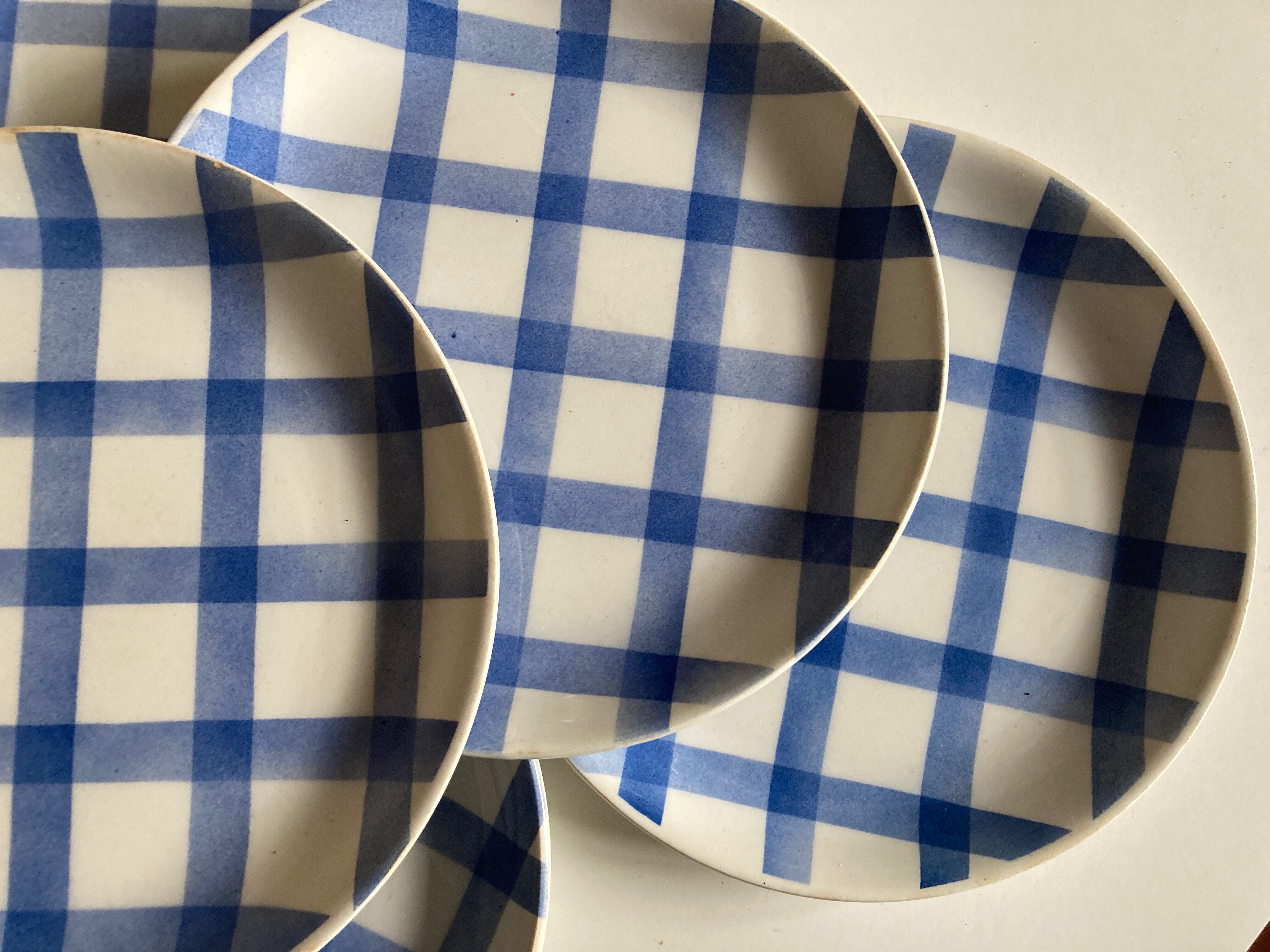 Set de 7 assiettes 1960 en faience vichy