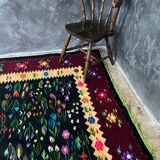 Oltenian floral beautiful rug, large size for a livingroom, handmade in wool in Romania