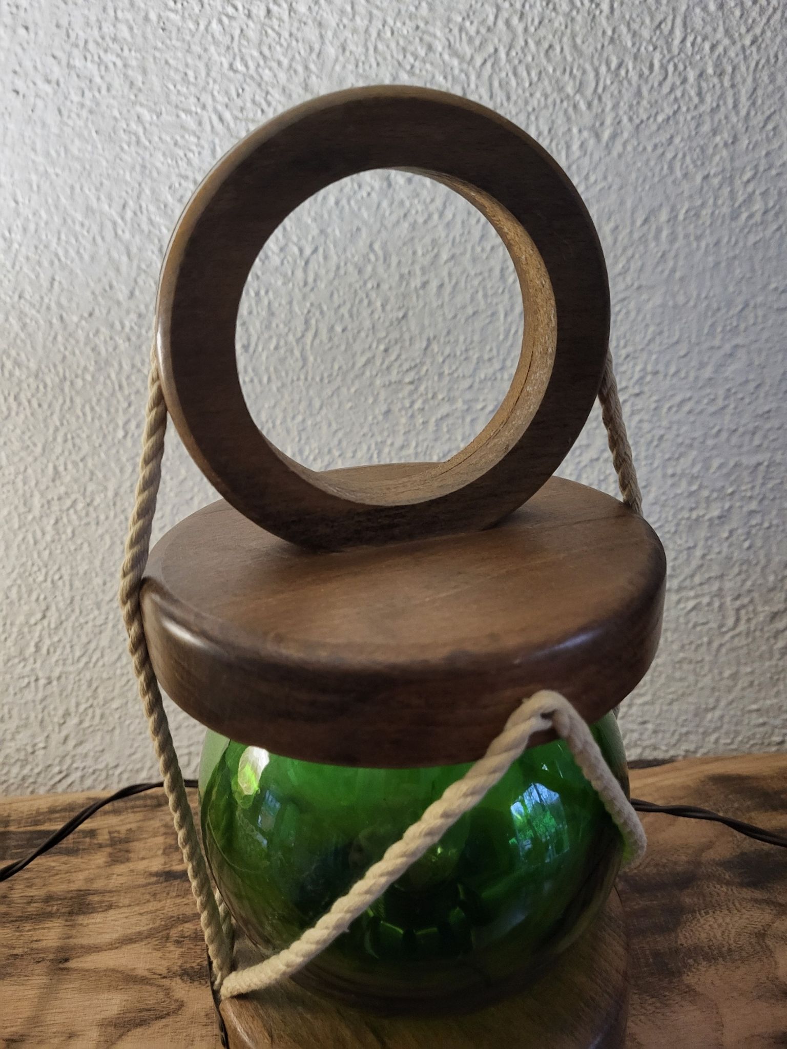 Lampe boule à poser