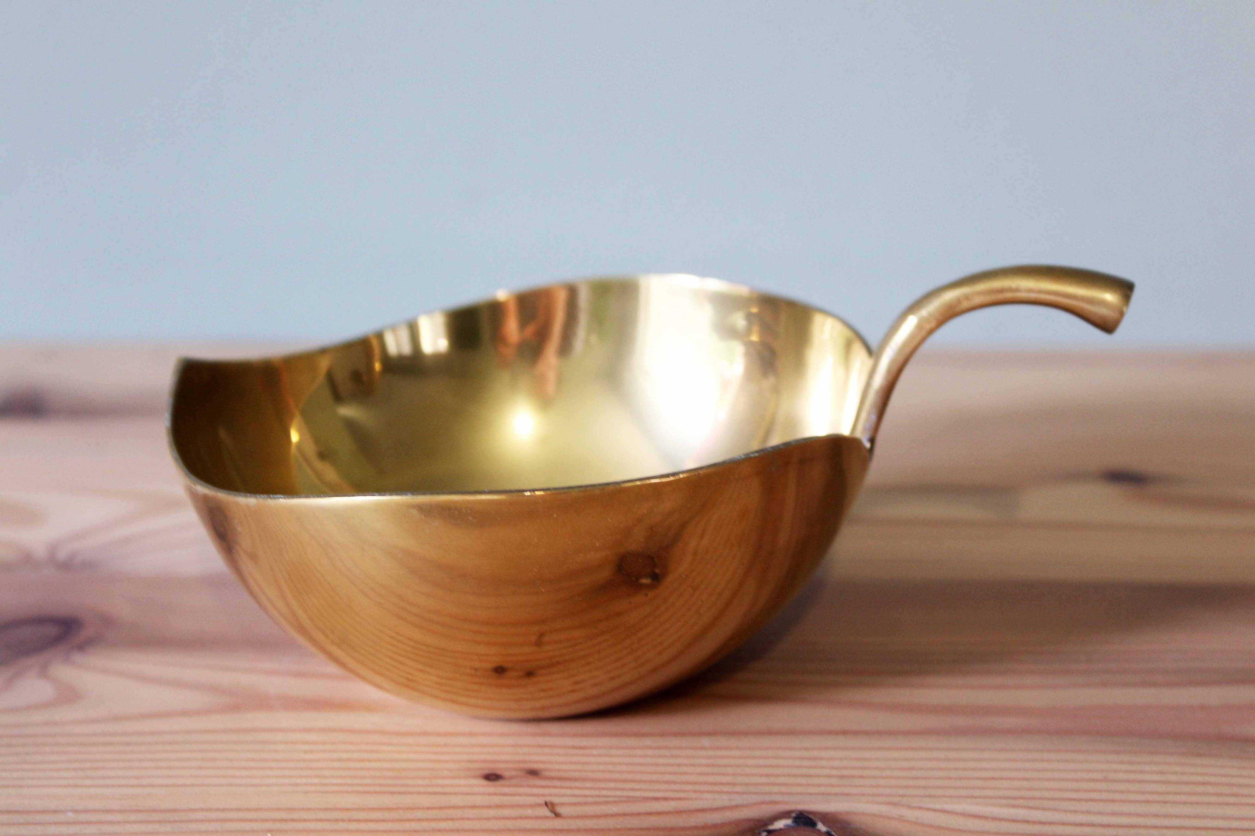 Bowl or brass catchall from the 1970s.