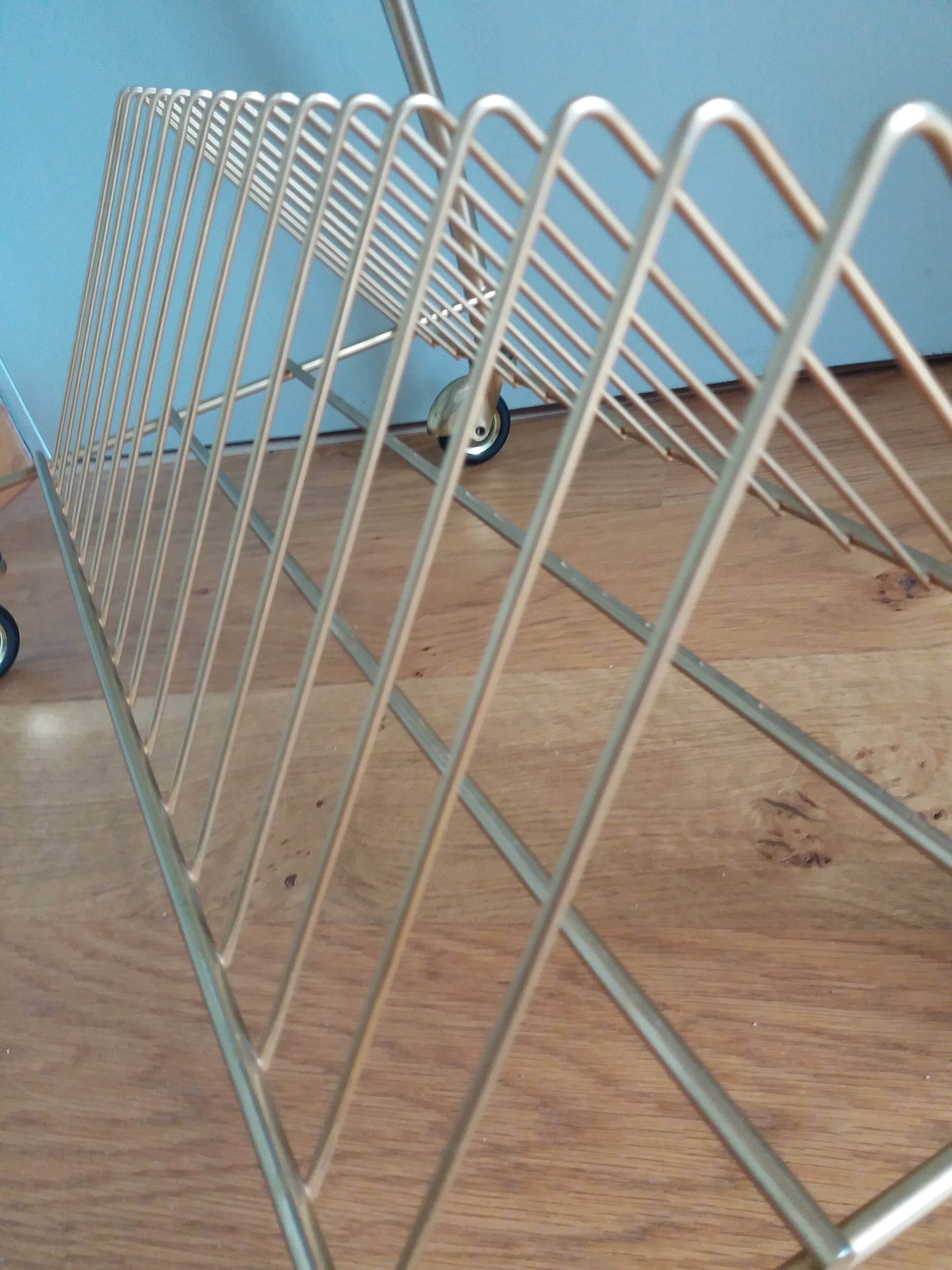Table trolley for vinyls or magazines in gold metal and formica