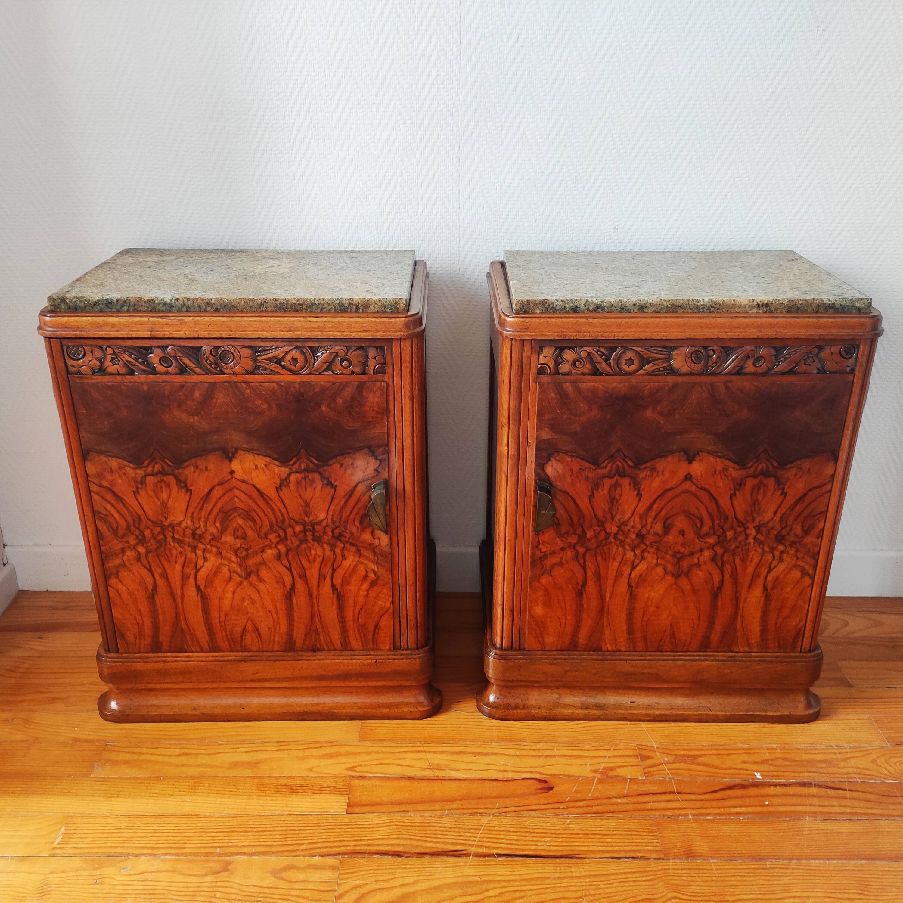 Pair of Art Deco bedside tables in solid blonde walnut – France 1930