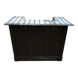 Early 20th century bar counter